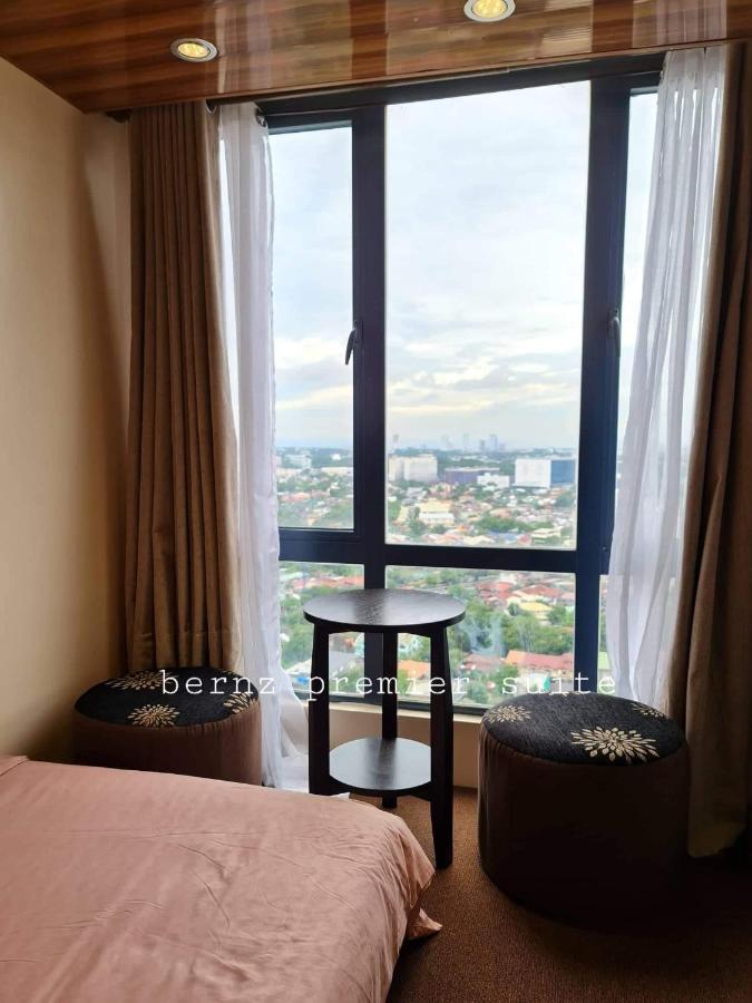 Aparthotel Congressional Town Center Manila Exterior foto
